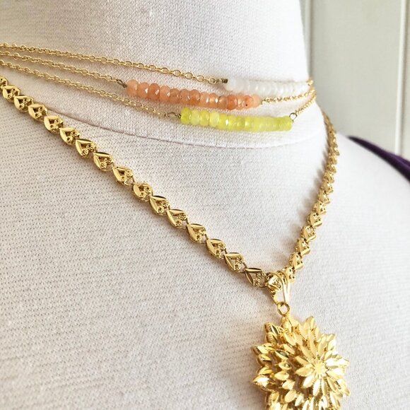 18kt Gold Filled Jade Bar Necklace - Picture 4 of 6